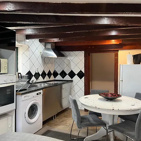 Very Charming Overlooking S Jorge Castel *