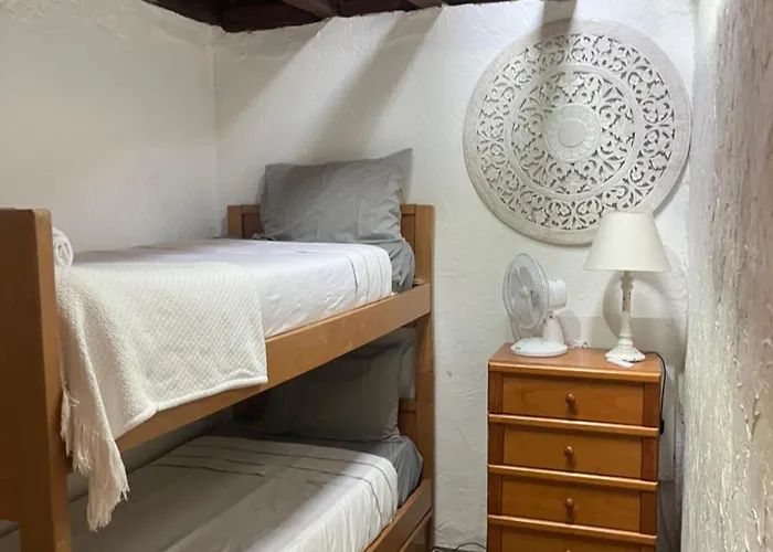 Very Charming Overlooking S Jorge Castel * リスボン