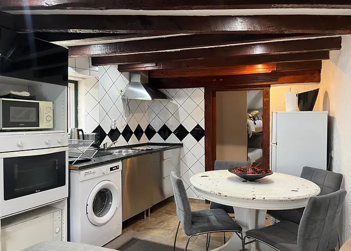 Appartement Very Charming Overlooking S Jorge Castel Lissabon