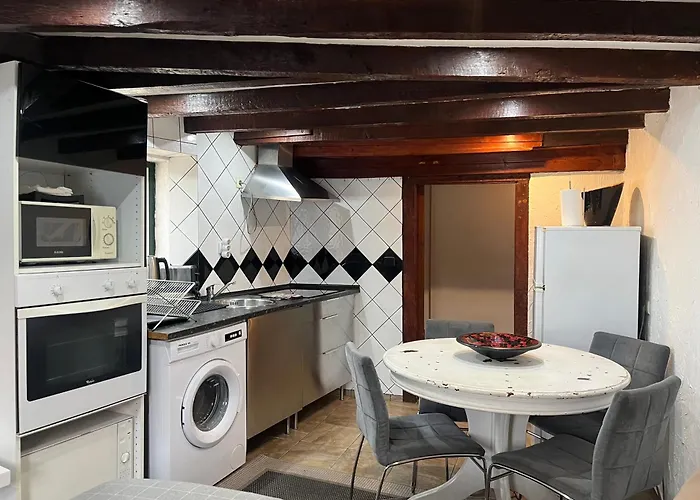 Very Charming Overlooking S Jorge Castel *